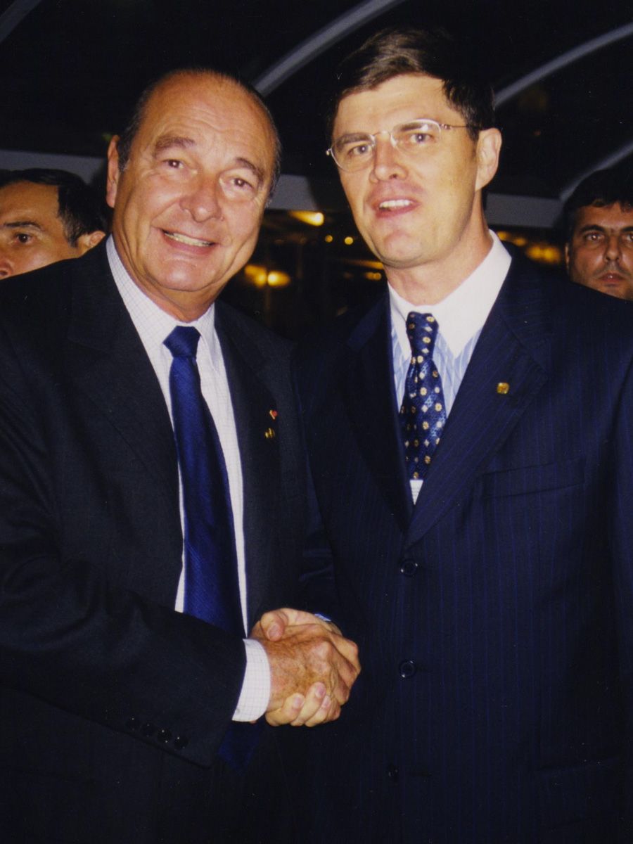 Dep Júlio com o presidente da França Jacques Chirac